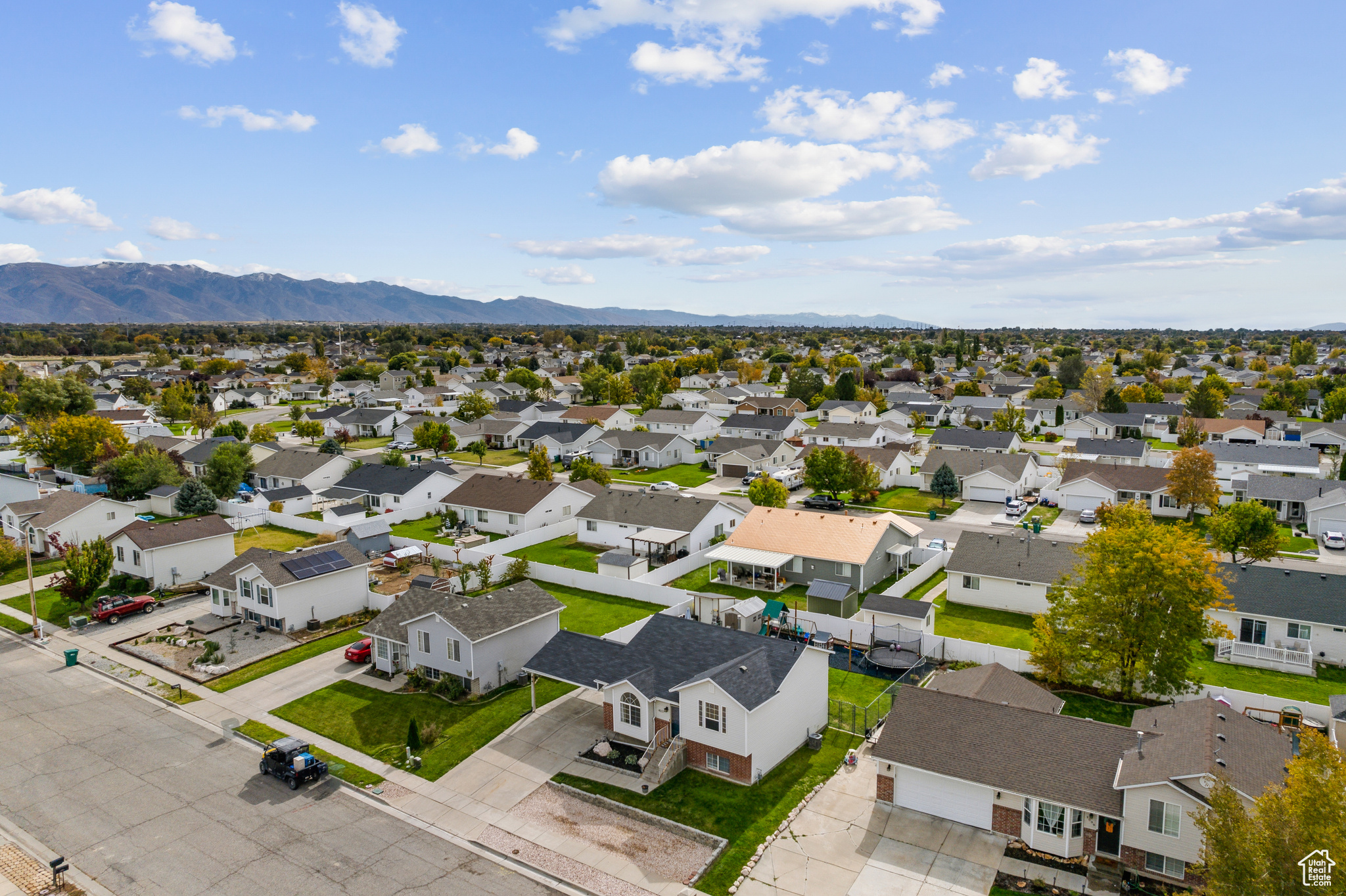 COUNTRYBROOK - Residential