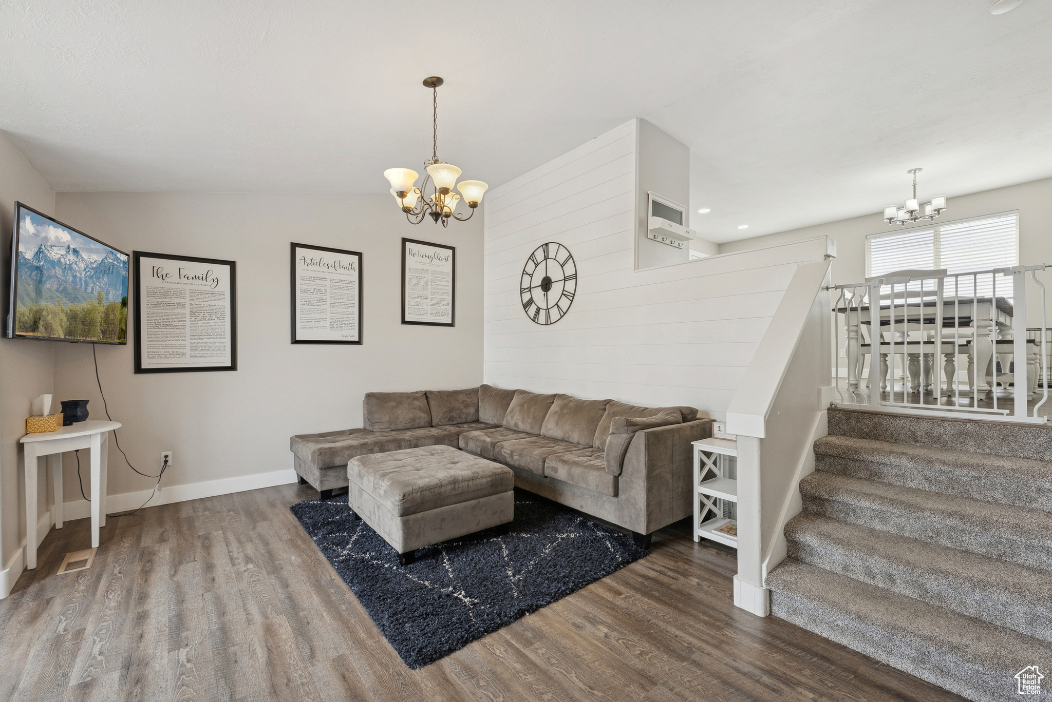 COUNTRYBROOK - Residential