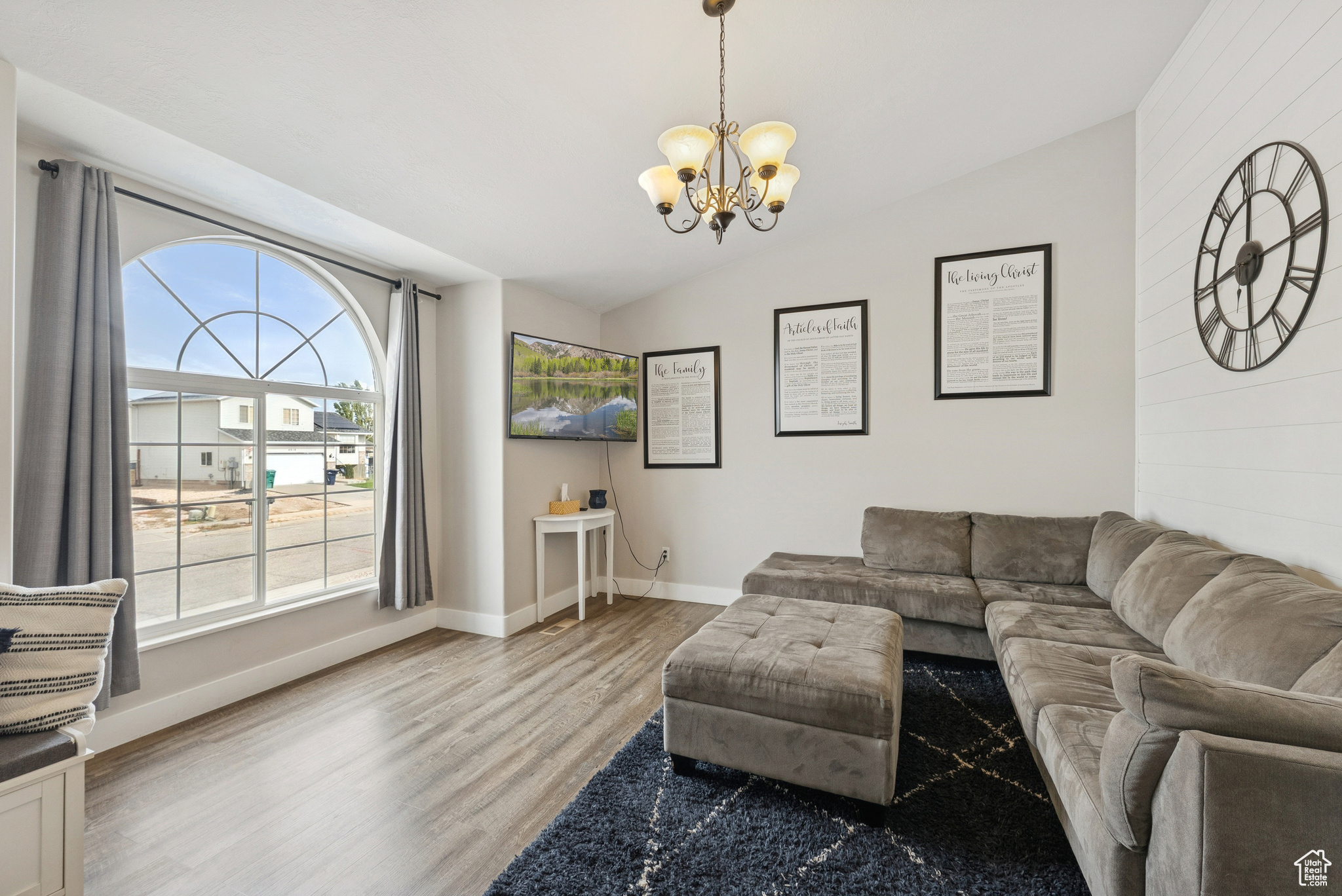 COUNTRYBROOK - Residential