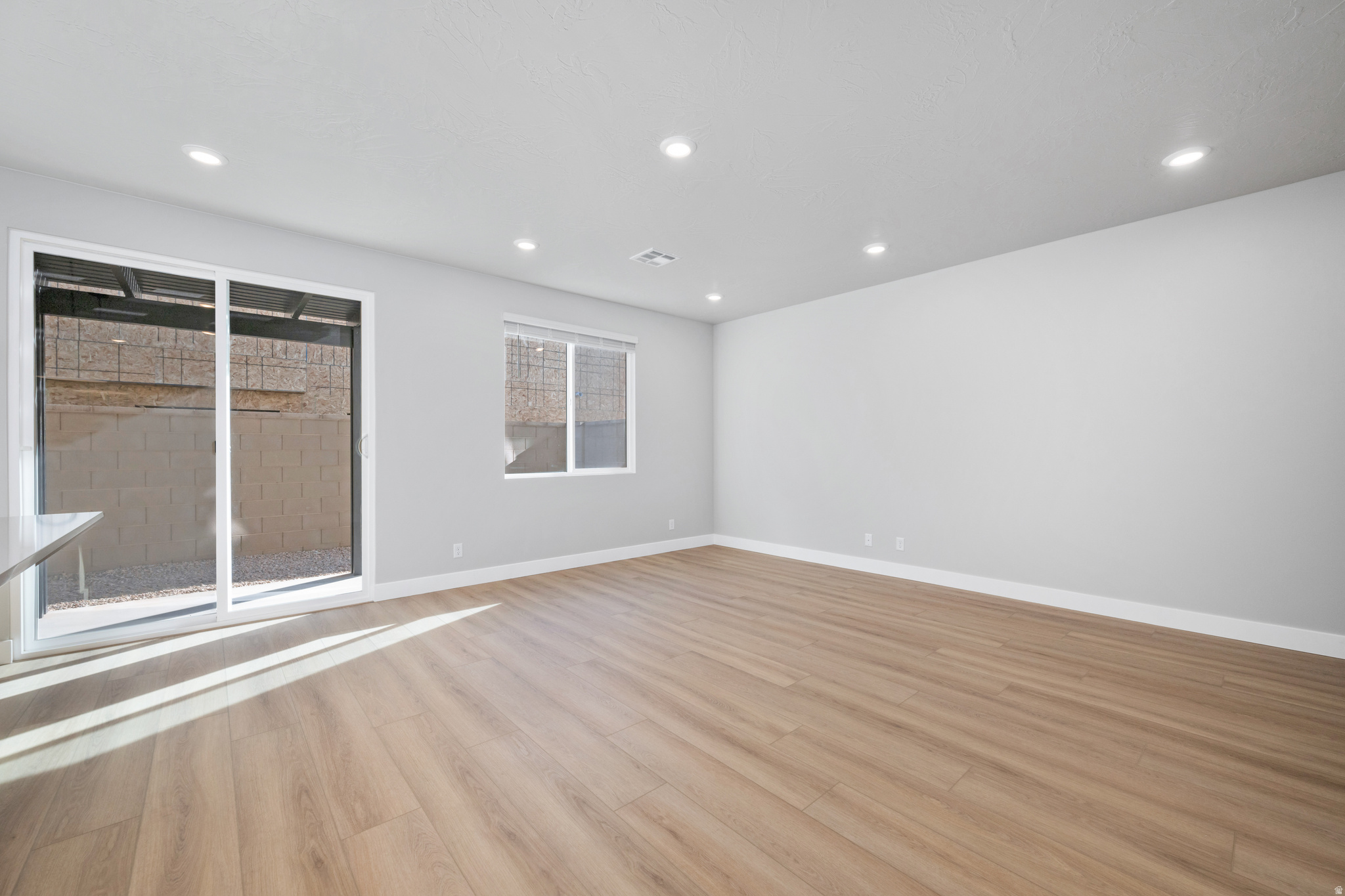 RISE AT CORAL CANYON - Residential