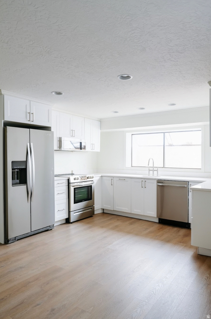 BLOOMINGTON COUNTRY CLUB - Residential