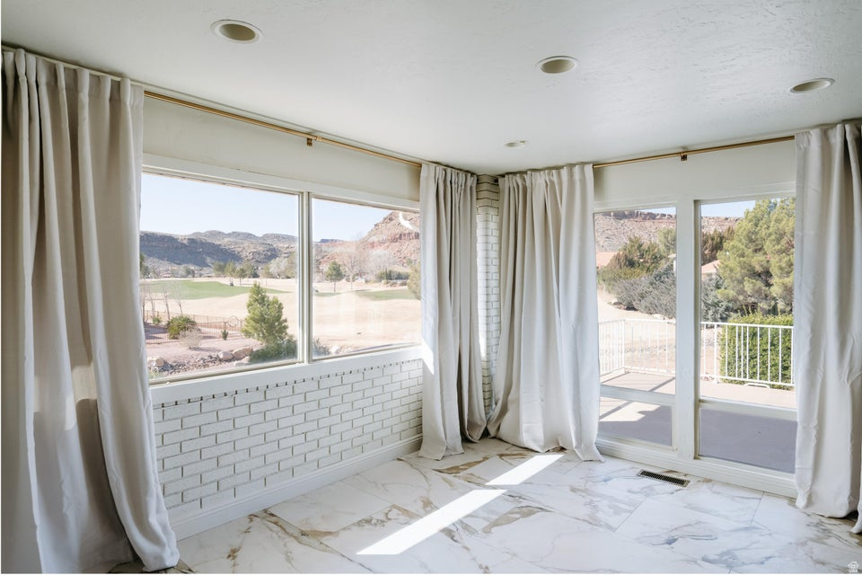 BLOOMINGTON COUNTRY CLUB - Residential