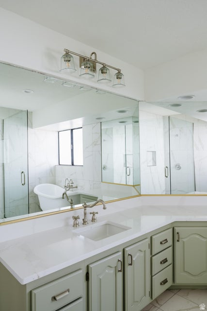 BLOOMINGTON COUNTRY CLUB - Residential