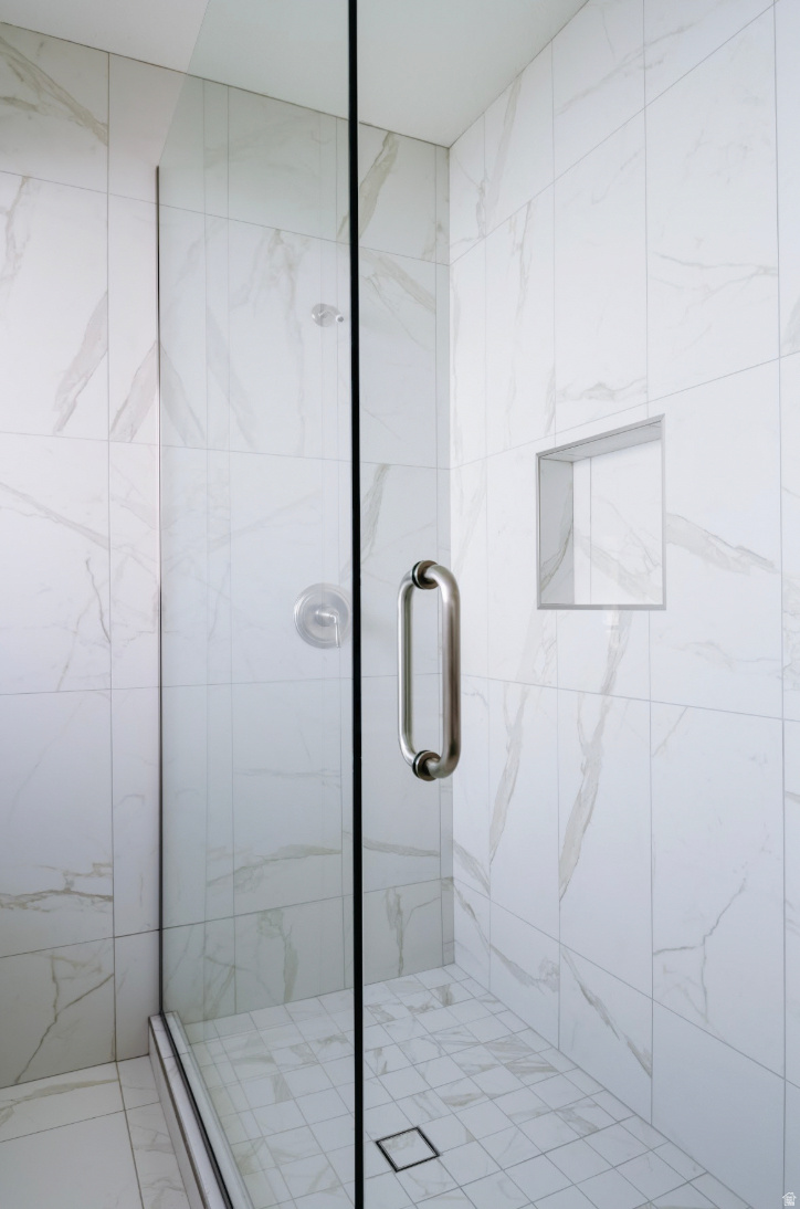 BLOOMINGTON COUNTRY CLUB - Residential