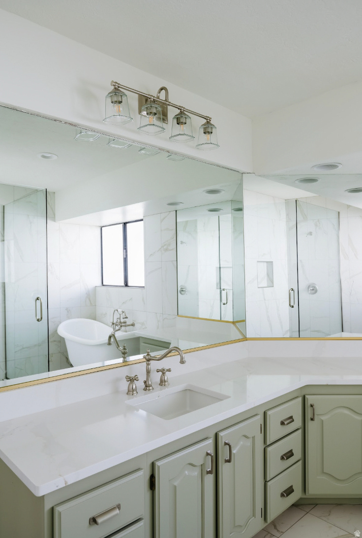 BLOOMINGTON COUNTRY CLUB - Residential