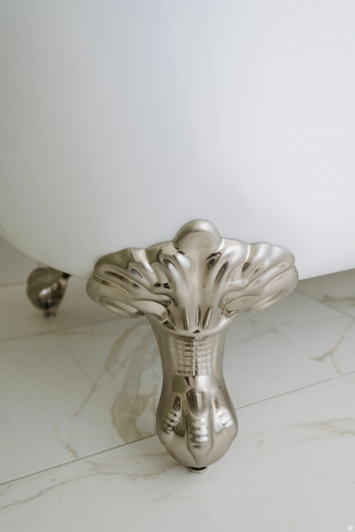 BLOOMINGTON COUNTRY CLUB - Residential