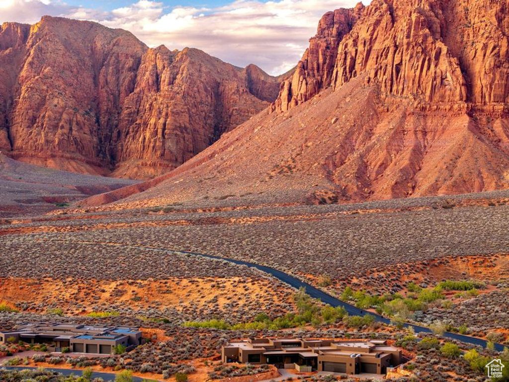 Photo of Ivins, UT 84738 (MLS # 2118423)