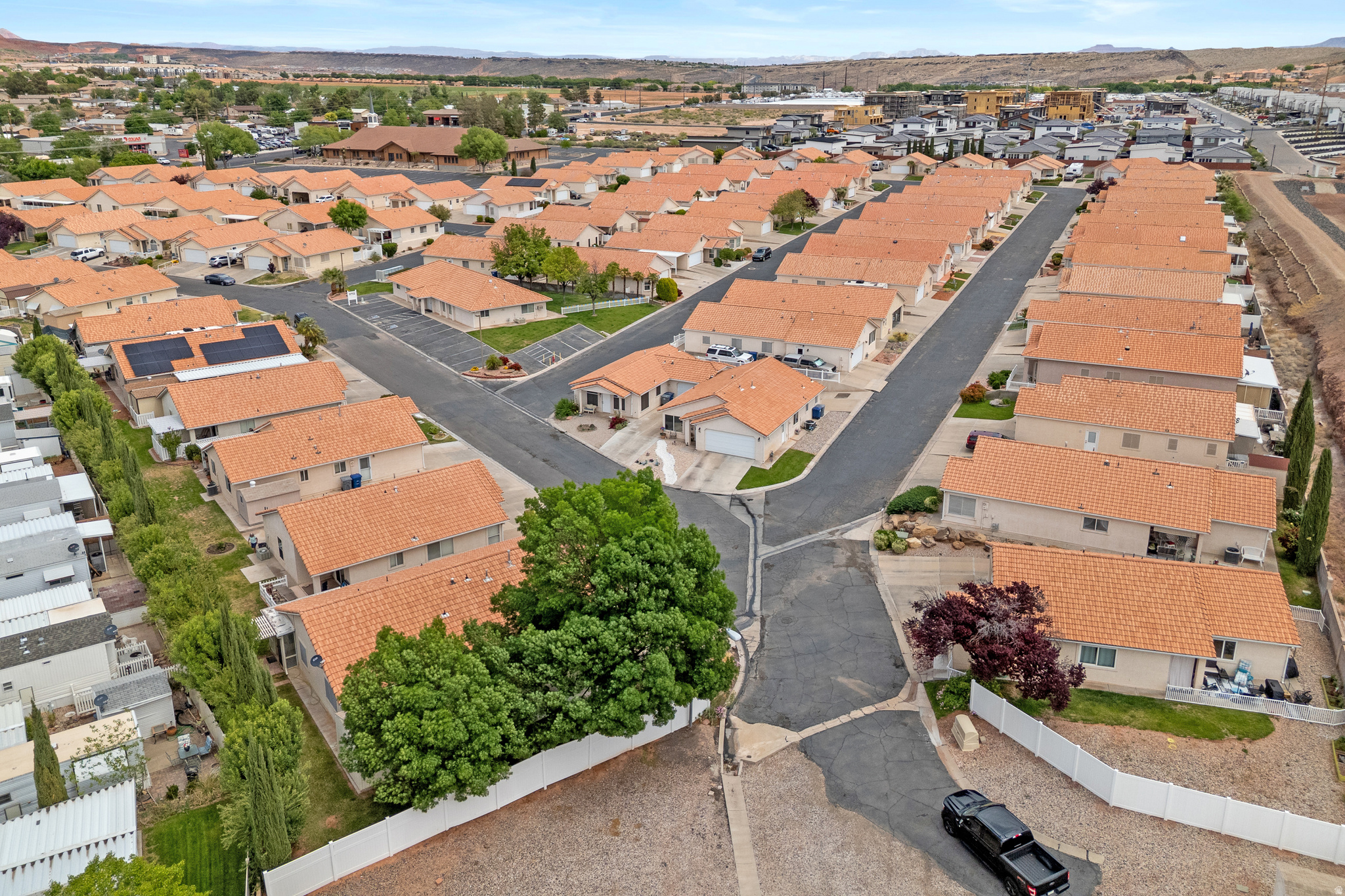 HORIZONS WEST 1 AMD - Residential