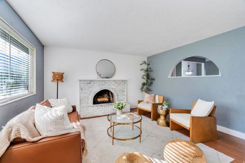 Tiny photo for 1327 N MAIN ST, Farmington, UT 84025 (MLS # 2150858)