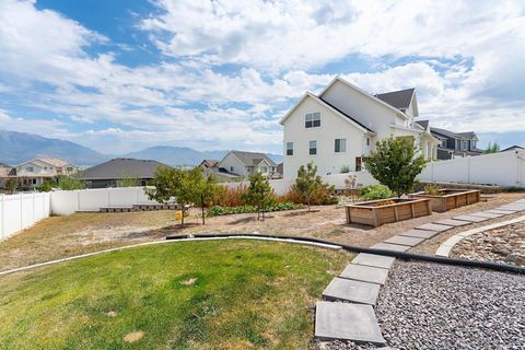 Tiny photo for 3727 S LARKSPUR CIR, Saratoga Springs, UT 84045 (MLS # 2130606)