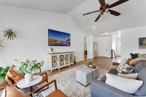 Tiny photo for 3727 S LARKSPUR CIR, Saratoga Springs, UT 84045 (MLS # 2130606)