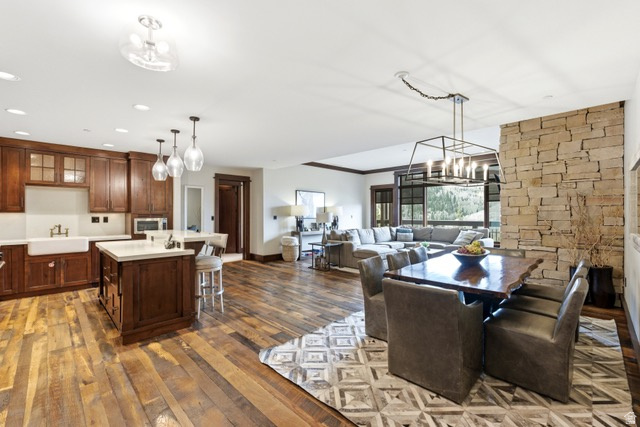 ARROWLEAF - Residential