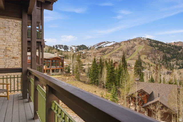 ARROWLEAF - Residential