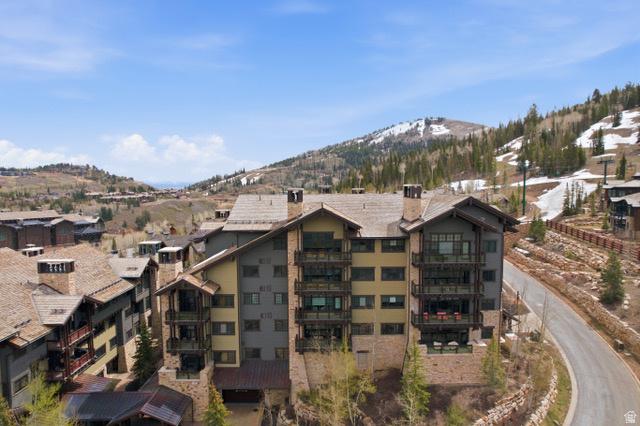 ARROWLEAF - Residential