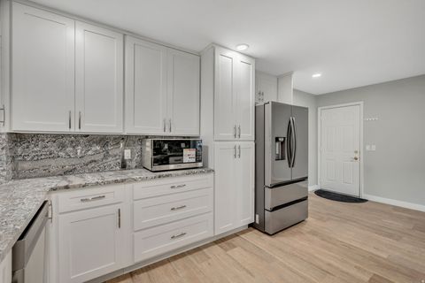 Tiny photo for 730 E VILLAGE WAY, Sandy, UT 84094 (MLS # 2126495)