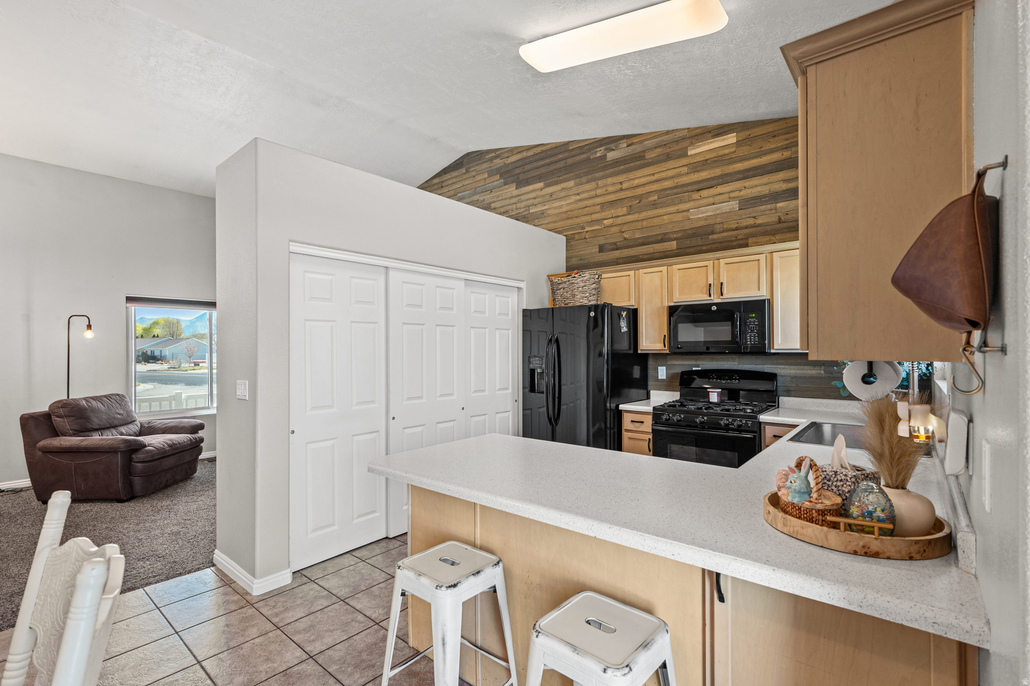 MEADOW CREEK VILLAGE - Residential