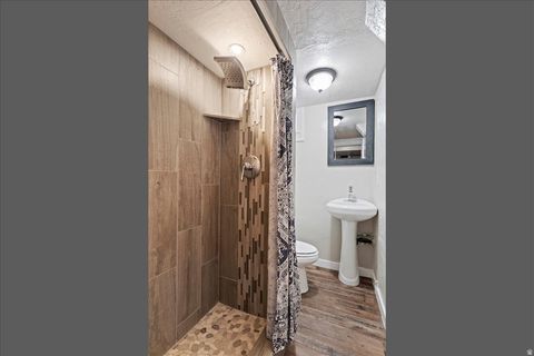 Tiny photo for 842 E 1000 S, Clearfield, UT 84015 (MLS # 2135834)