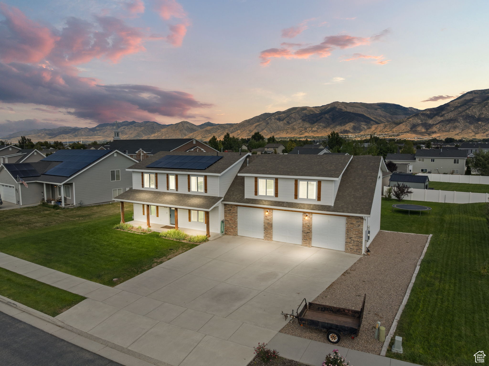 FOXBORROUGH ESTATES PHASE 1 - Residential