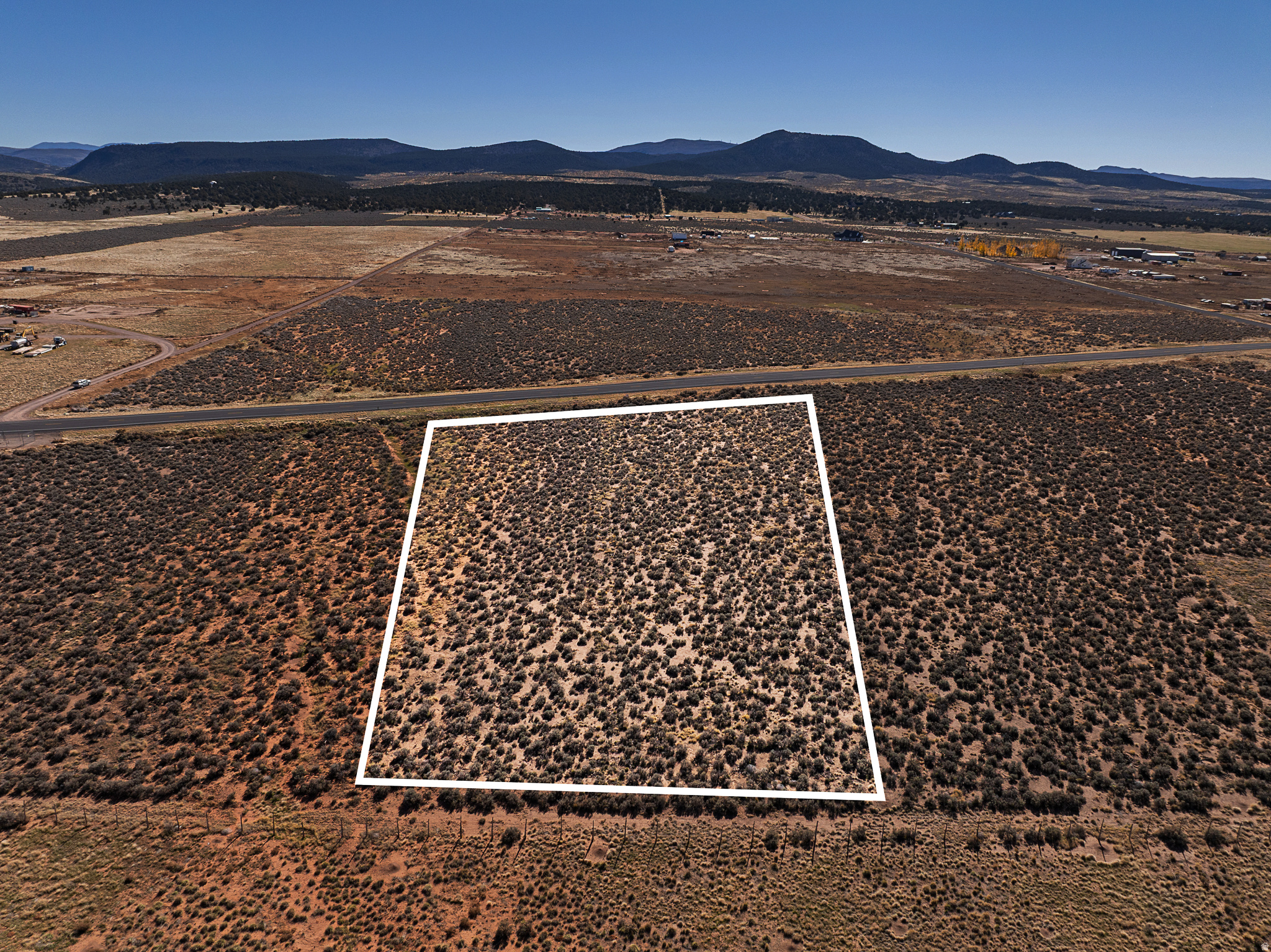 ENTERPRISE RANCHOS - Land