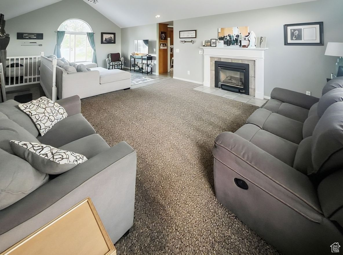 GREENFIELDS DOWNS - Residential