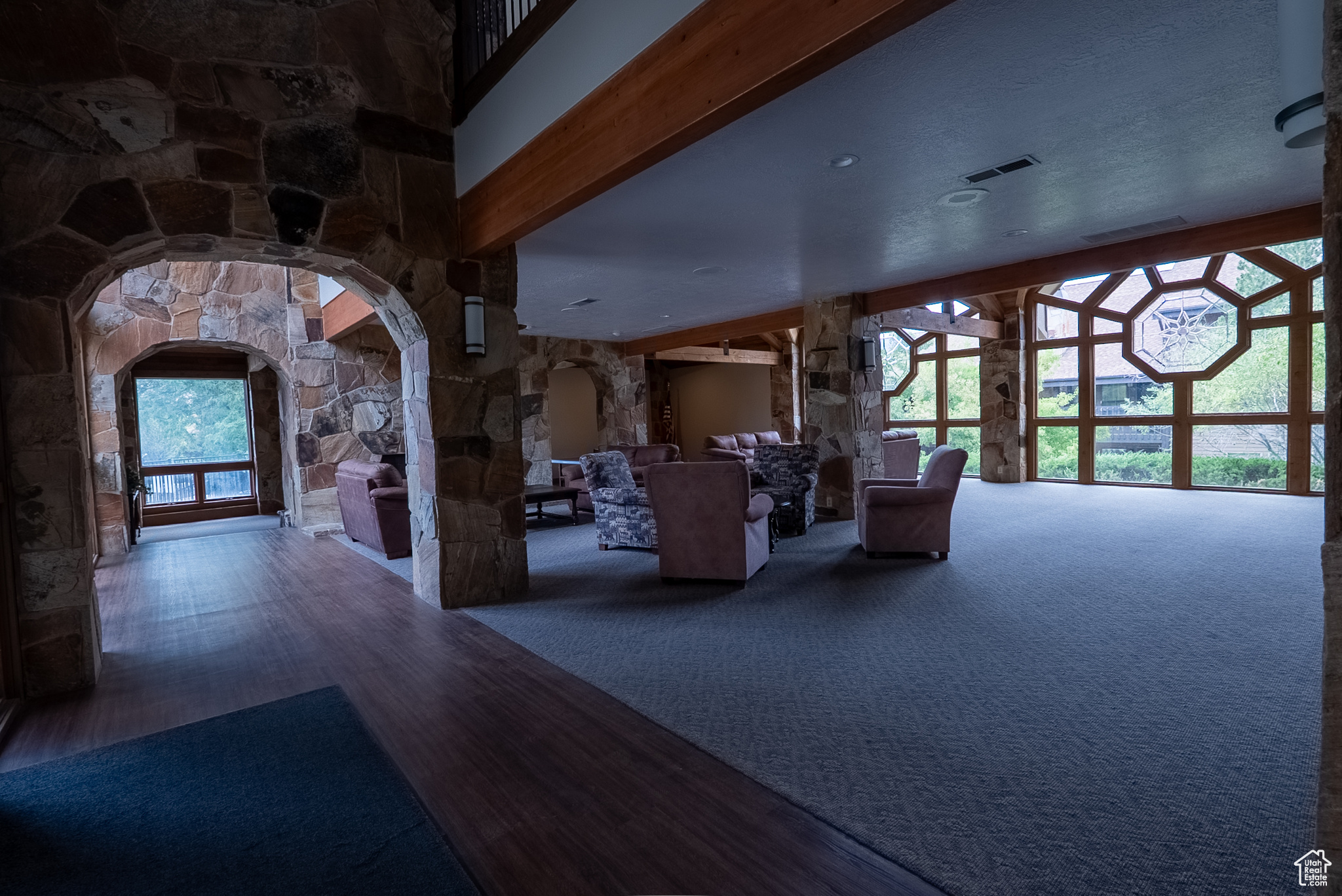 THE WOLF LODGE CONDO - Residential