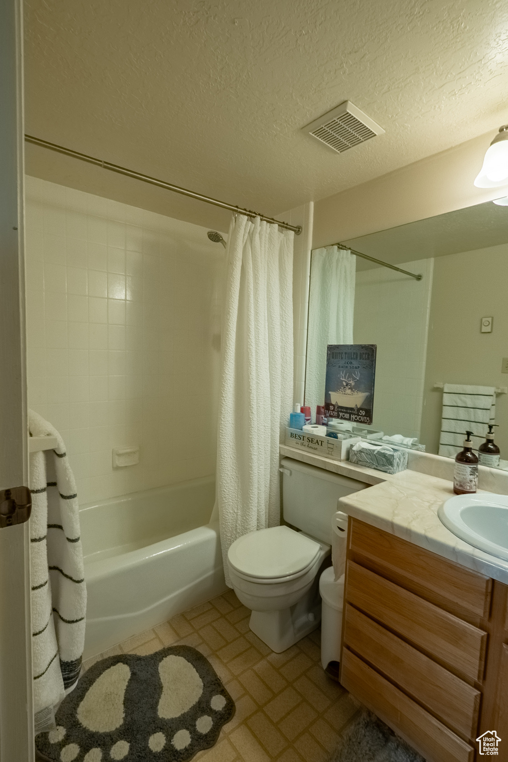 THE WOLF LODGE CONDO - Residential