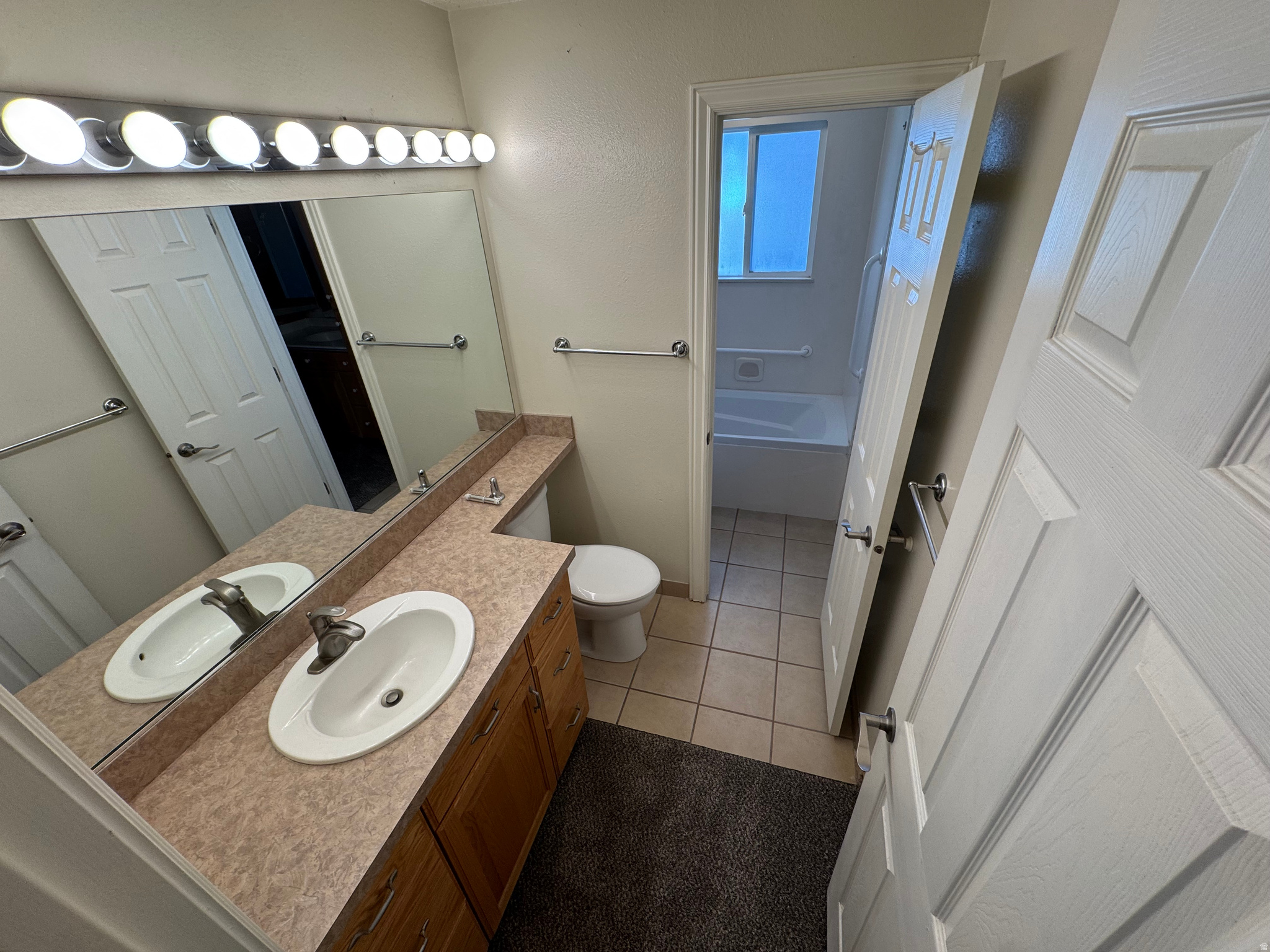 BLAKE HEIGHTS #10 - Residential