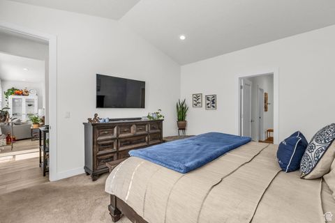 Tiny photo for 447 W JUNE DR, Kaysville, UT 84037 (MLS # 2116559)