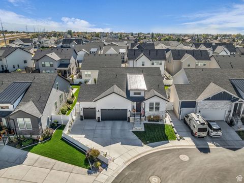 Tiny photo for 447 W JUNE DR, Kaysville, UT 84037 (MLS # 2116559)