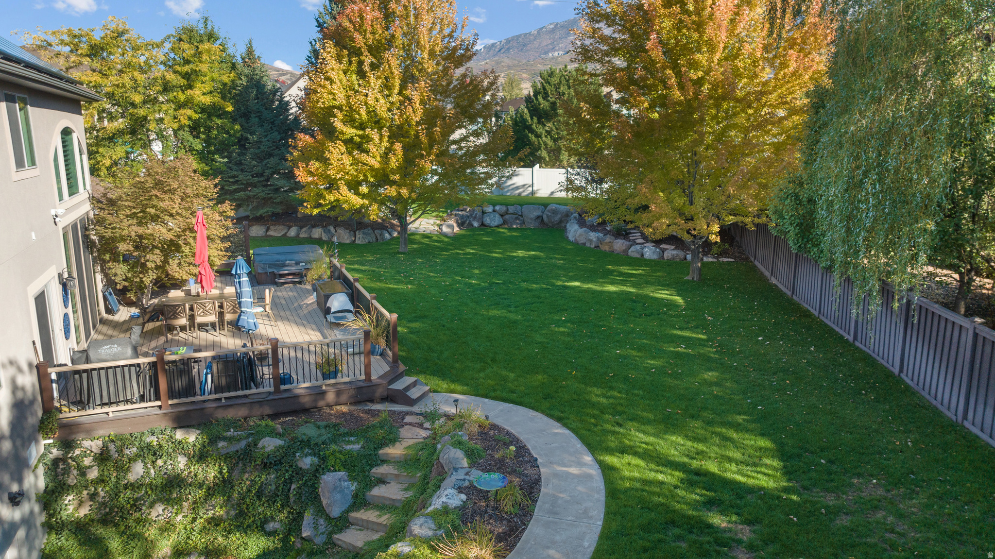 BLESSING ROCK AT BEACON HILL - Residential