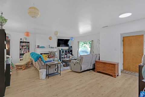 Tiny photo for 231 N 100 W, Springville, UT 84663 (MLS # 2133100)