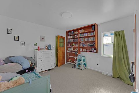 Tiny photo for 231 N 100 W, Springville, UT 84663 (MLS # 2133100)