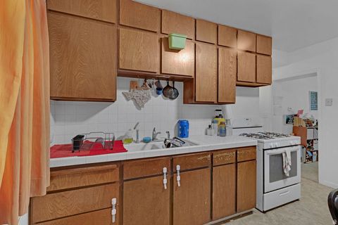 Tiny photo for 231 N 100 W, Springville, UT 84663 (MLS # 2133100)