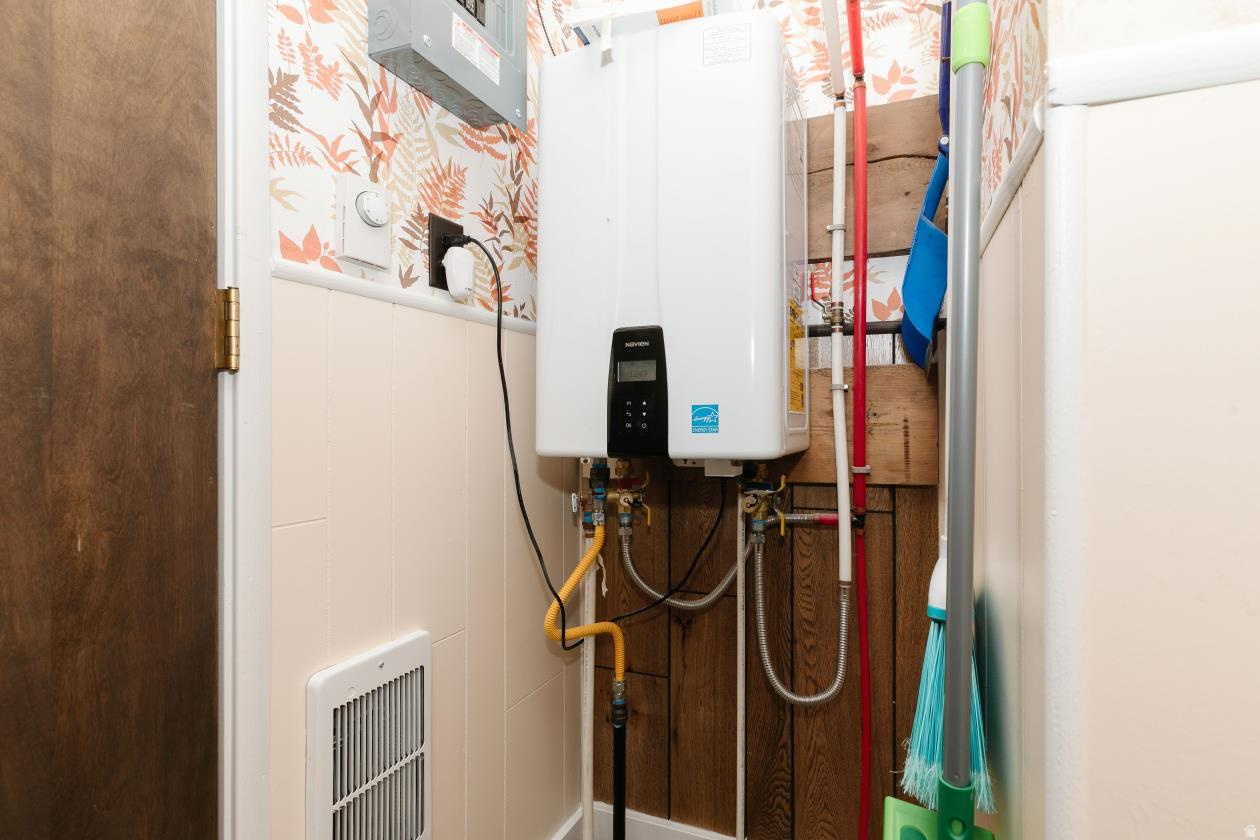 CUB RIVER ACRES - Residential