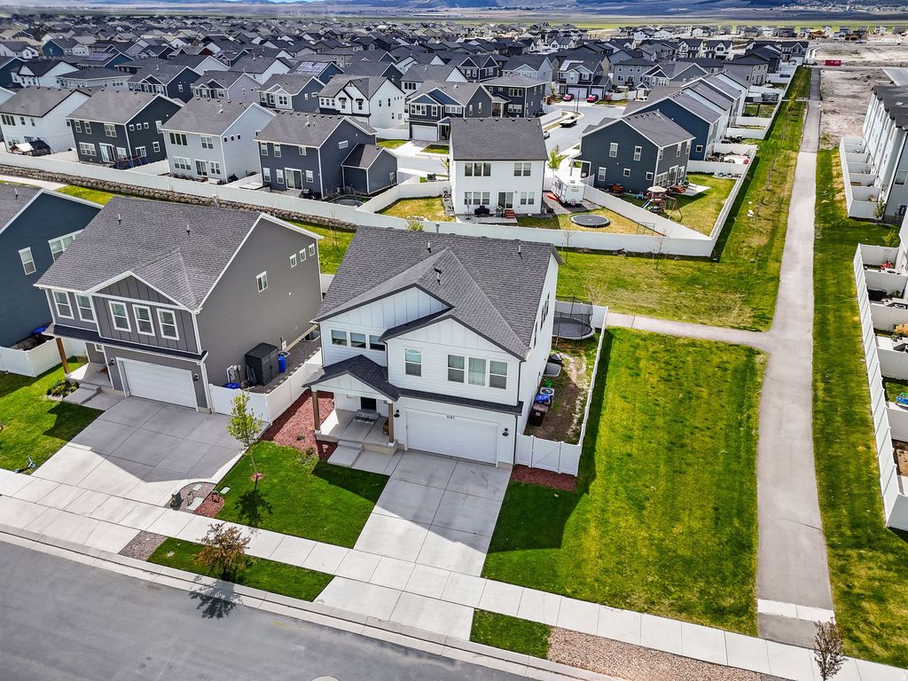 Photo of 5197 N FOLKSTONE DR, Eagle Mountain, UT 84005 (MLS # 2153334)