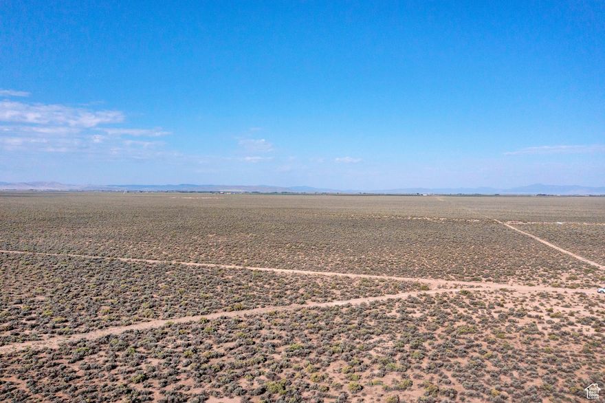 Lots with so many possibilities. A hobby farm, horses, or your dream home. Lot does not have corners marked or a survey completed. This will be the responsibility of the buyer. Pictures may not be of the exact property. Seller has never seen the property. Seller will not pay for or provide a survey.