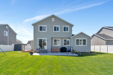 Tiny photo for 224 N 2650 W, Lehi, UT 84043 (MLS # 2155456)