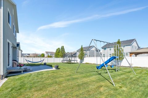 Tiny photo for 224 N 2650 W, Lehi, UT 84043 (MLS # 2155456)