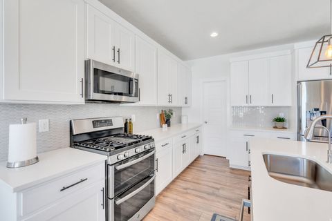 Tiny photo for 224 N 2650 W, Lehi, UT 84043 (MLS # 2155456)