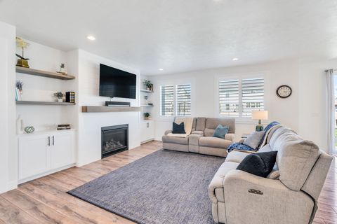 Tiny photo for 224 N 2650 W, Lehi, UT 84043 (MLS # 2155456)