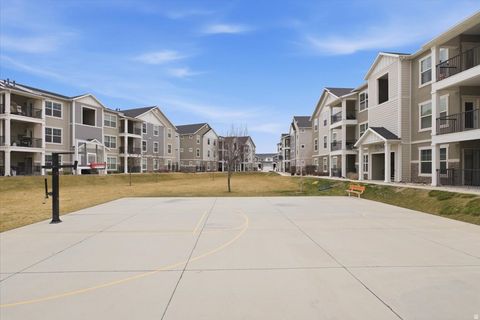 Tiny photo for 660 N EMERY LN W, Vineyard, UT 84059 (MLS # 2139465)