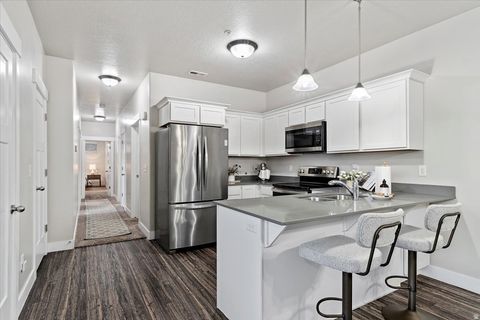 Tiny photo for 660 N EMERY LN W, Vineyard, UT 84059 (MLS # 2139465)