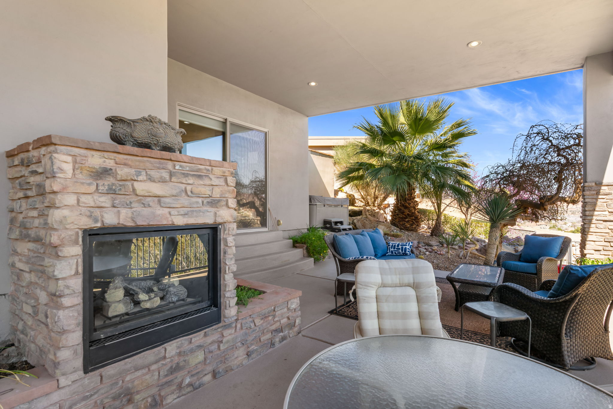 STONE CLIFF 1 - Residential