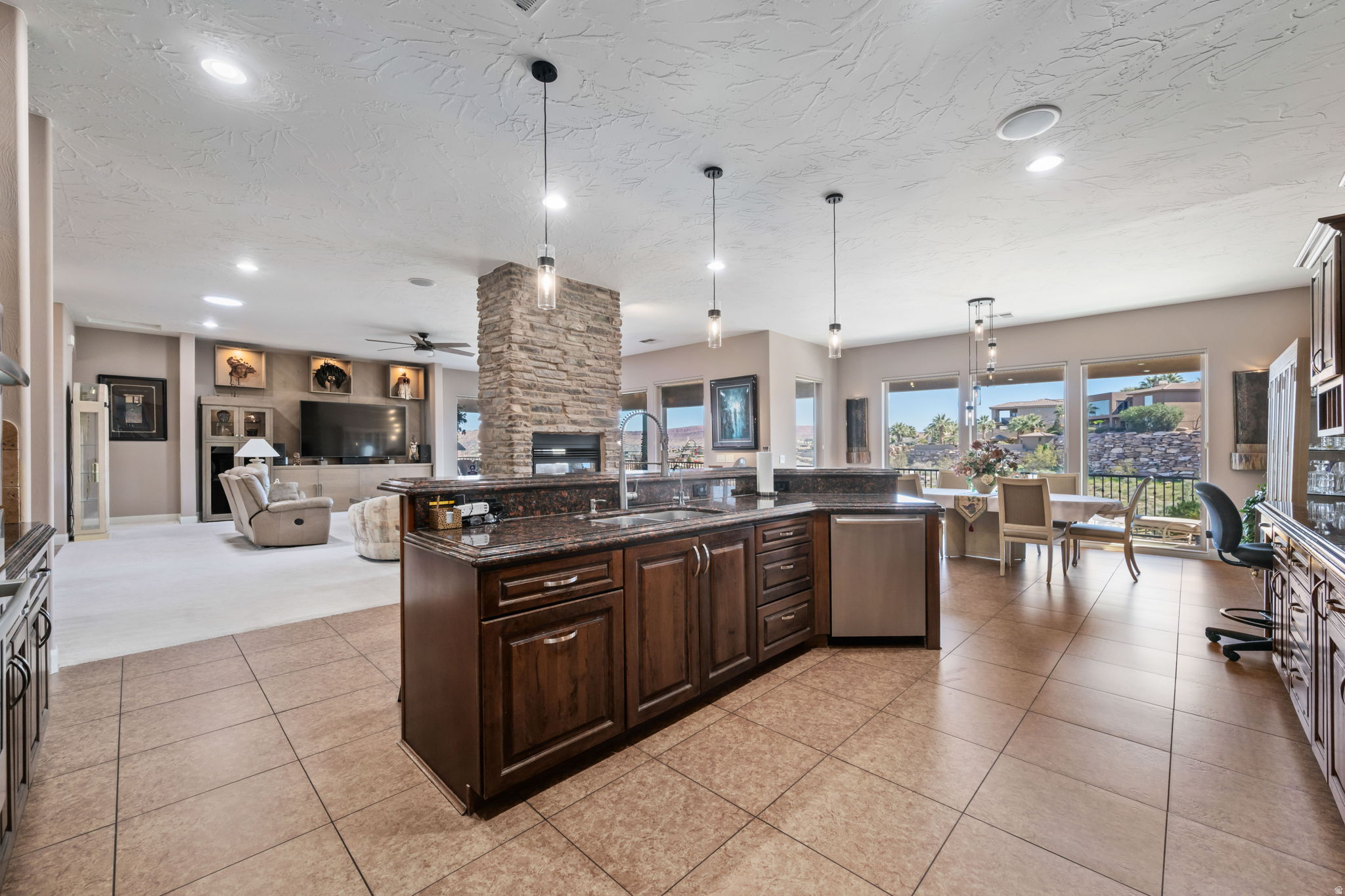 STONE CLIFF 1 - Residential