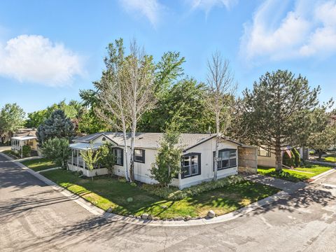 Mobile Home For Sale - 264 E Jordan View Dr #157<br/> Salt Lake County, Sandy, UT 84070