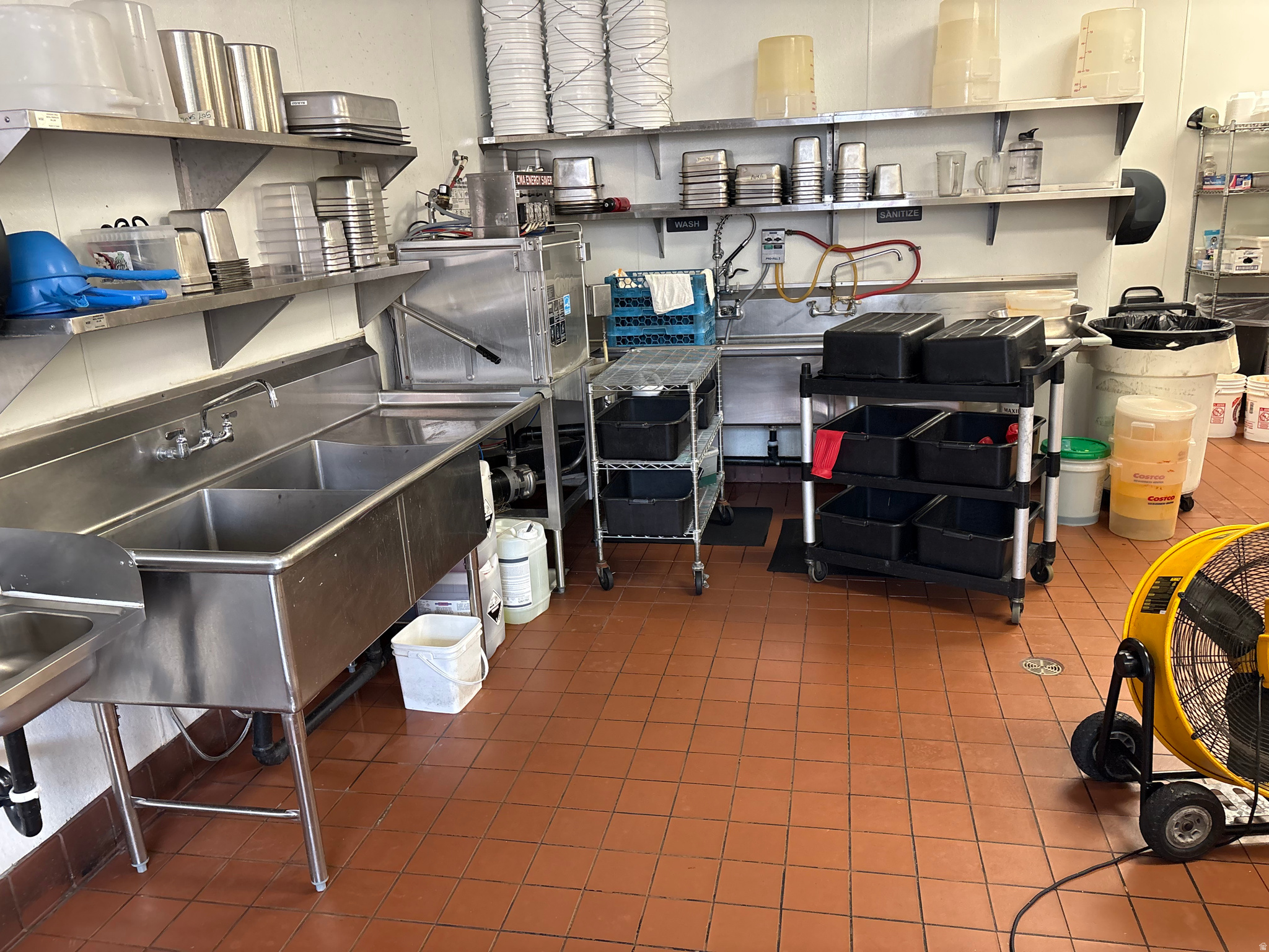 CHINATOWN CONDOMINIUM PROJECT - Commercial Sale