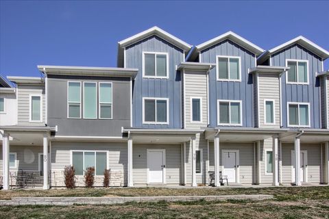 Tiny photo for 263 E 1825 N #79, North Ogden, UT 84414 (MLS # 2140739)