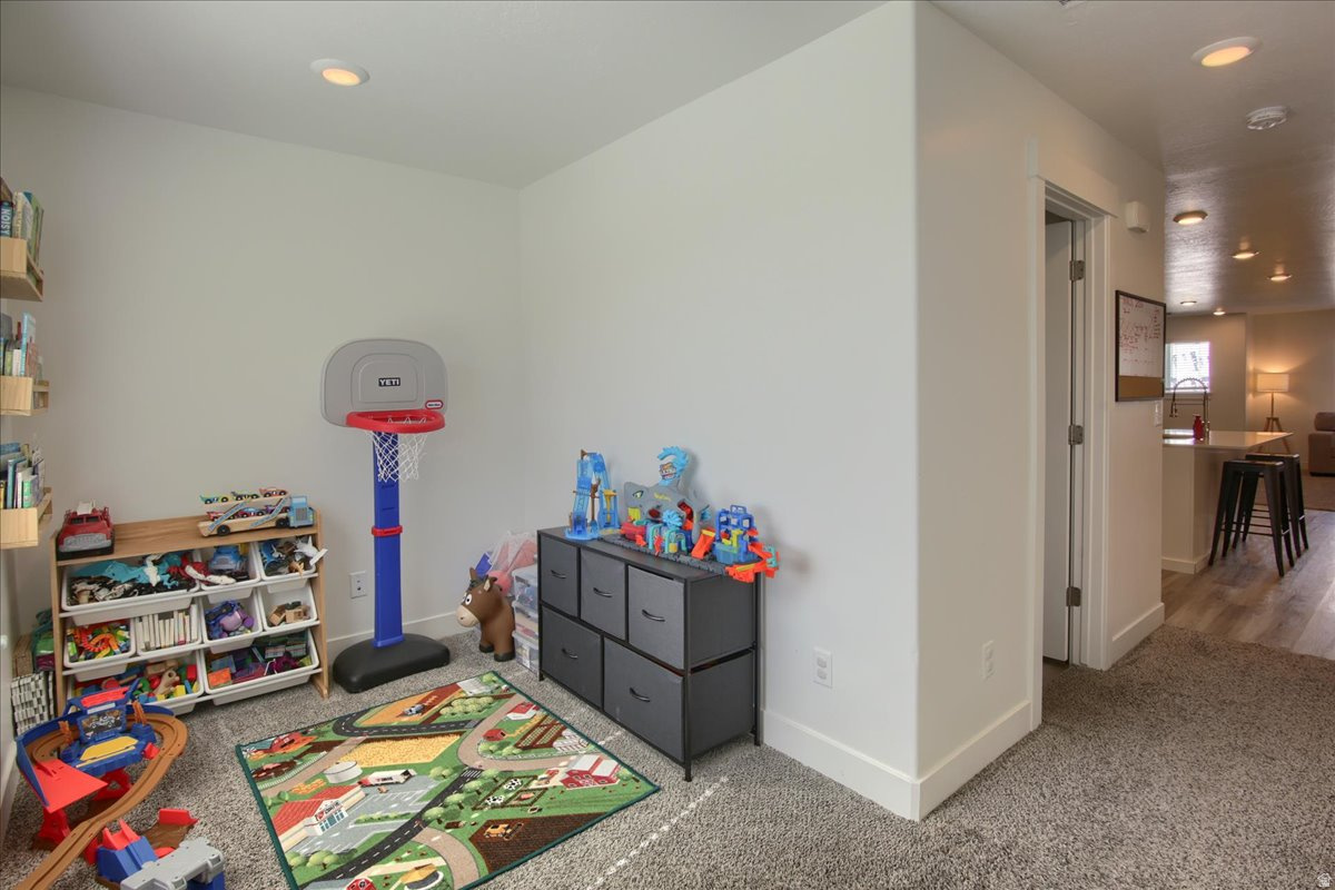 PROMINENCE POINT - Residential