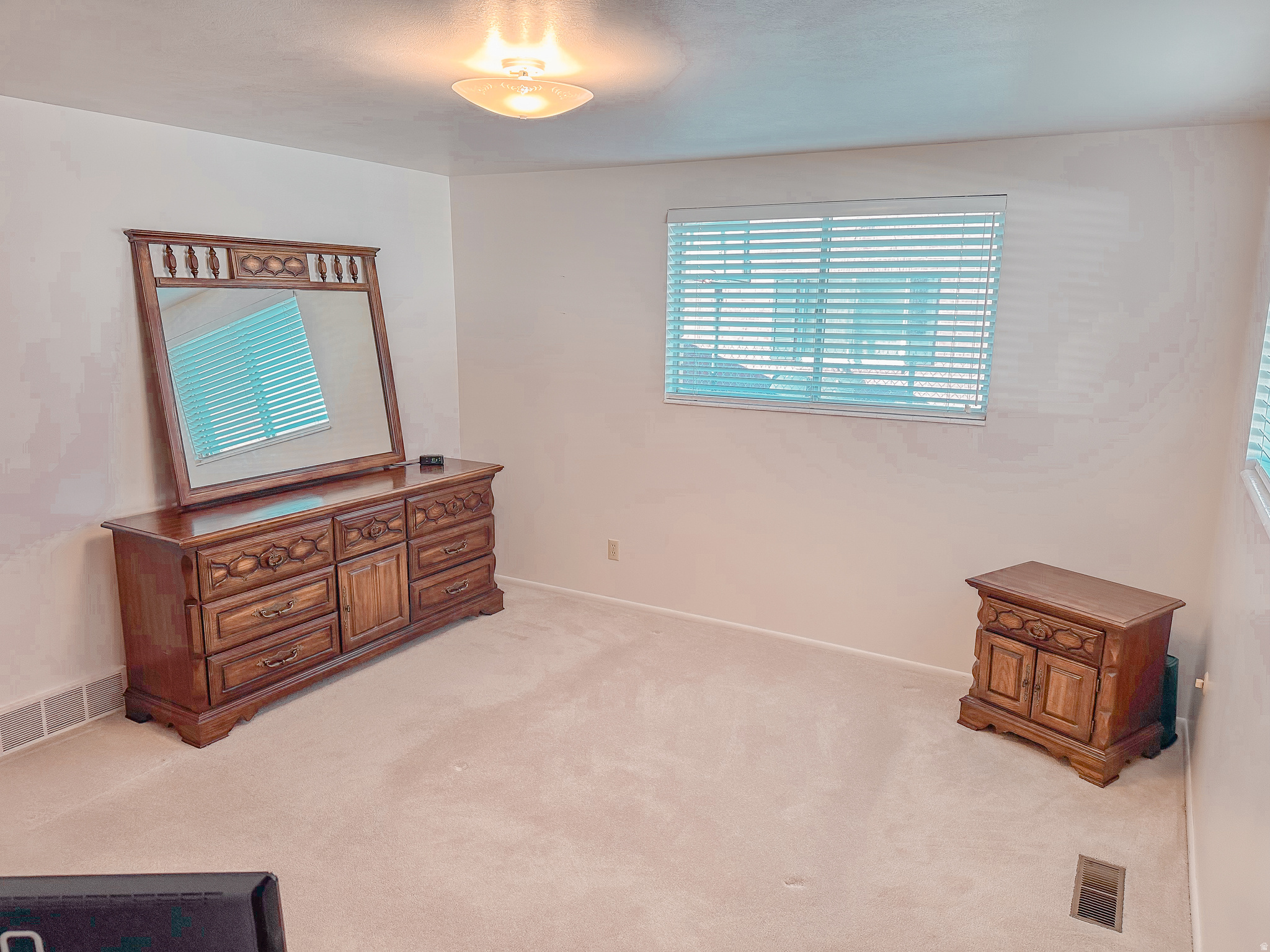 SOUTHGATE PARK - Residential