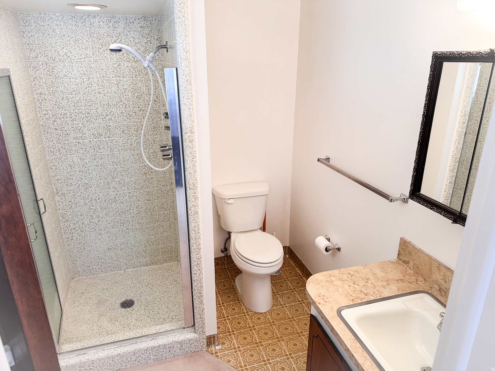 SOUTHGATE PARK - Residential